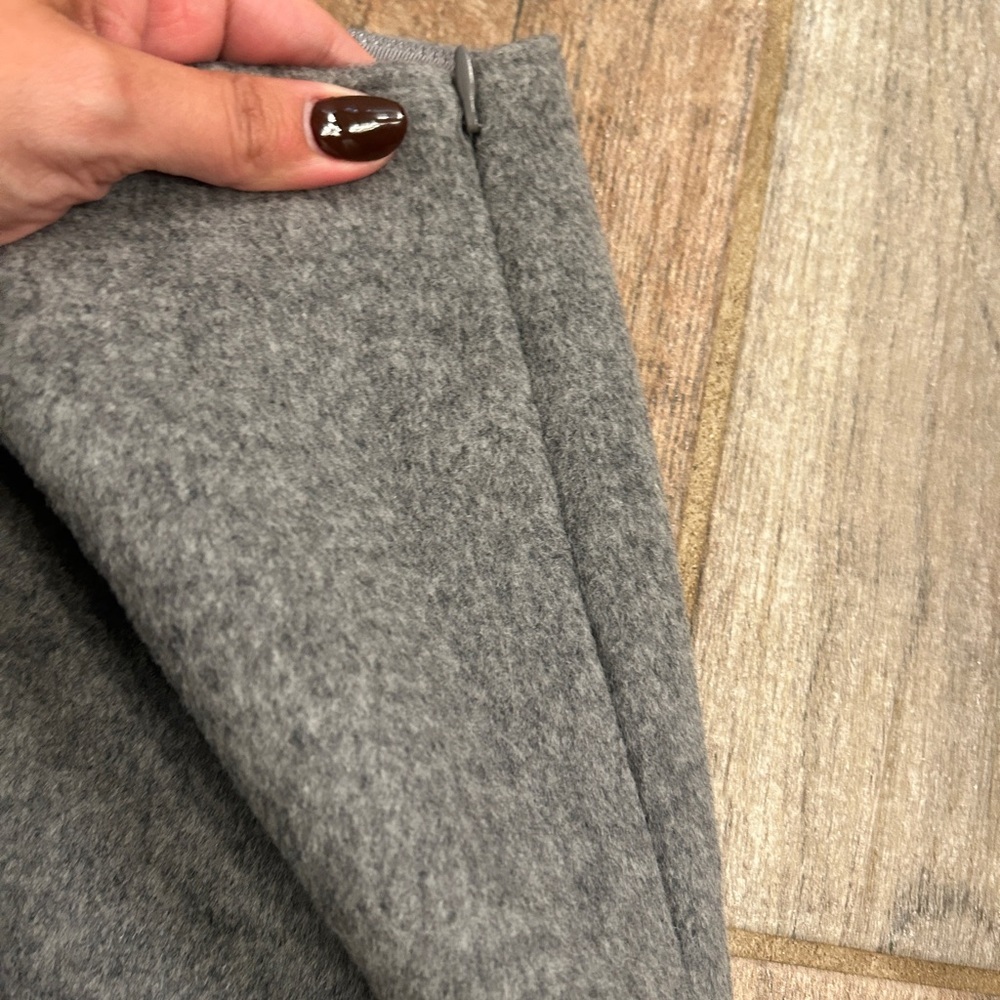 Club Monaco Wool Gray A-Line Mini Skirt Size 2 - Picture 4 of 8